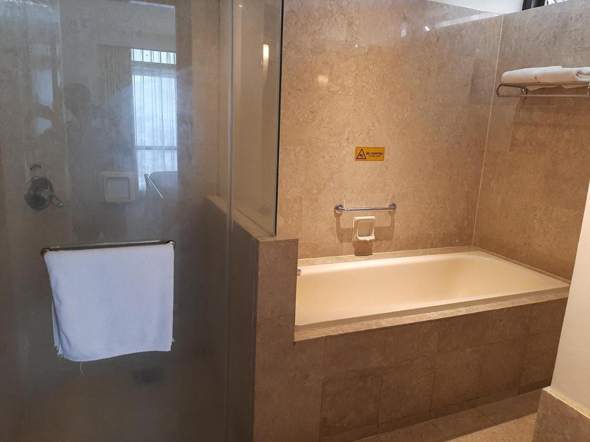 كوالالمبور Family Apartment At Times Square المظهر الخارجي الصورة