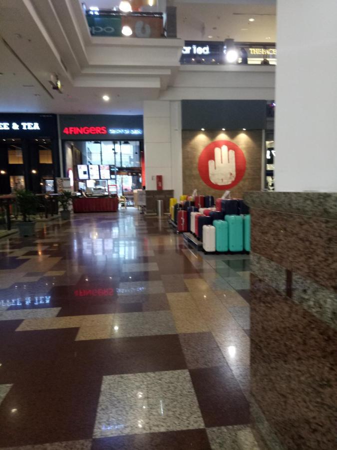 كوالالمبور Family Apartment At Times Square المظهر الخارجي الصورة